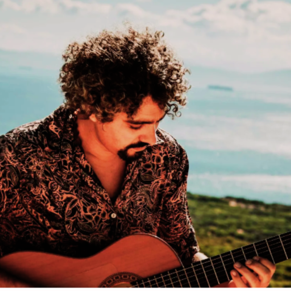 Dibujando Caracolas: El Nuevo Álbum de Andrés Roldán